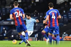 英雄联盟总决赛直播-包含西汉姆联主场战平水晶宫，难分胜负的词条