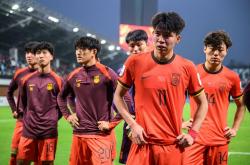 英雄联盟总决赛-中国足球大赛落幕，球员表现获好评