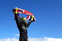 LOL决赛-梅赛德斯轻取雷诺车队，汉密尔顿带队取胜的简单介绍