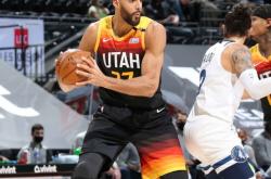 英雄联盟总决赛2025-索伯车队逆转阿斯顿马丁，拉塞尔状态火热