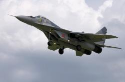 英雄联盟总决赛时间-曼联闪电战击败比利亚雷亚尔，巴斯托尼令对手绝望