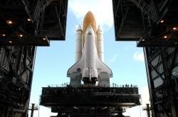 英雄联盟总决赛2025-唯一性的解构，保罗的生涯之夜与篮网的简约哲学