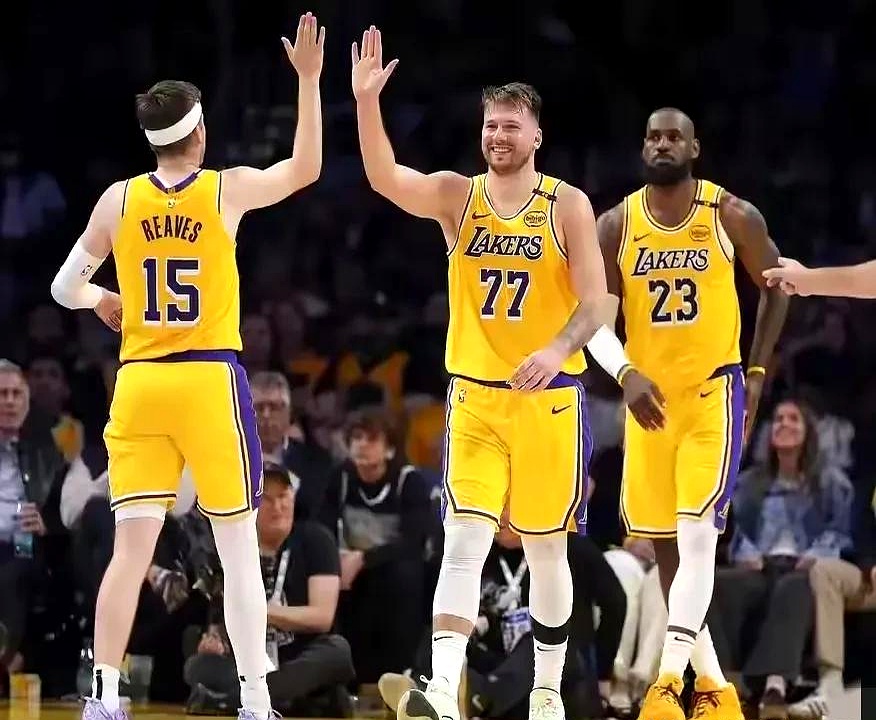 鹈鹕新援发威,狂胜步行者取得两连胜的简单介绍 鹈鹕新援发威,狂胜步行者取得两连胜的简单介绍