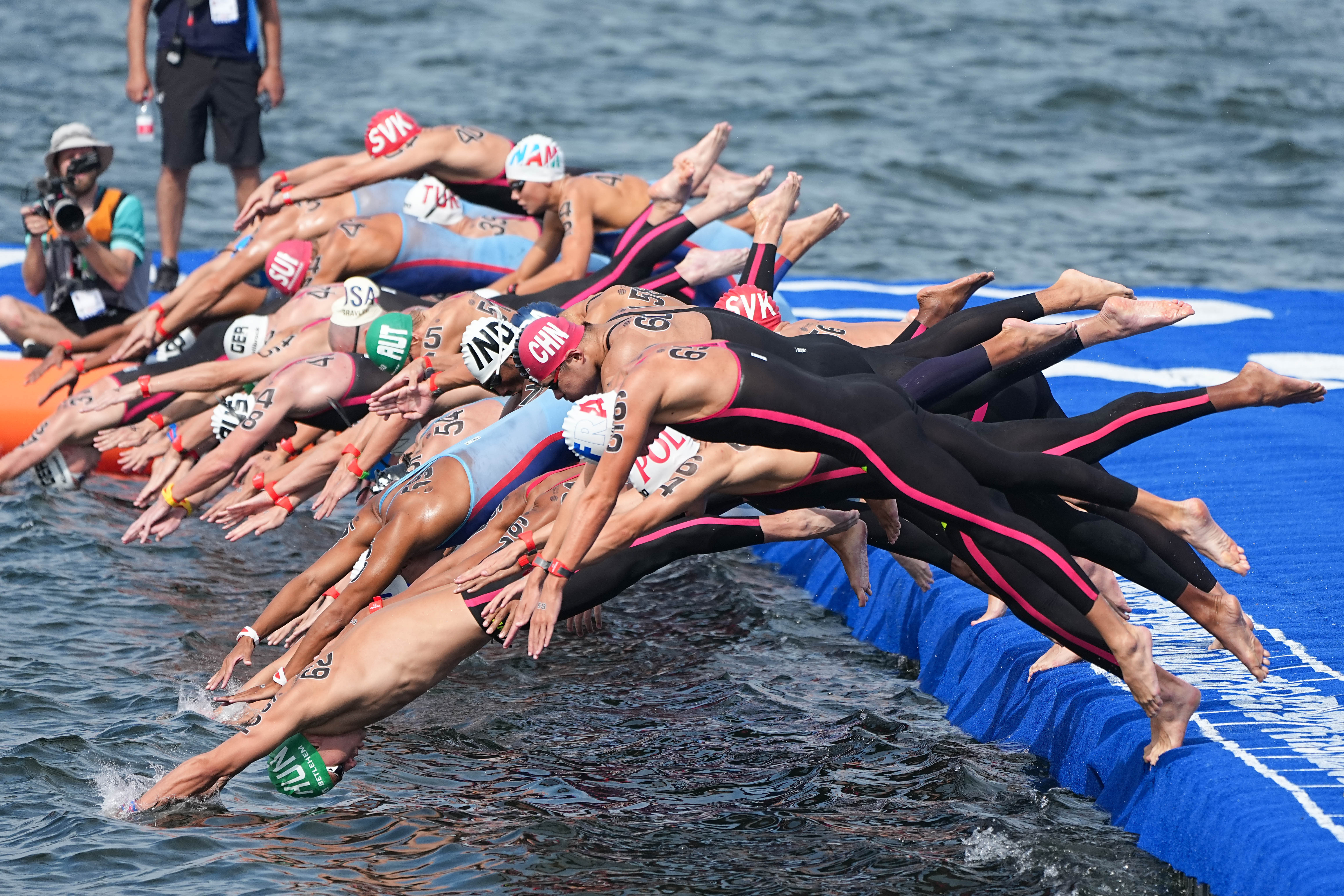 游泳决赛震撼开打，巅峰对决引爆全场的简单介绍