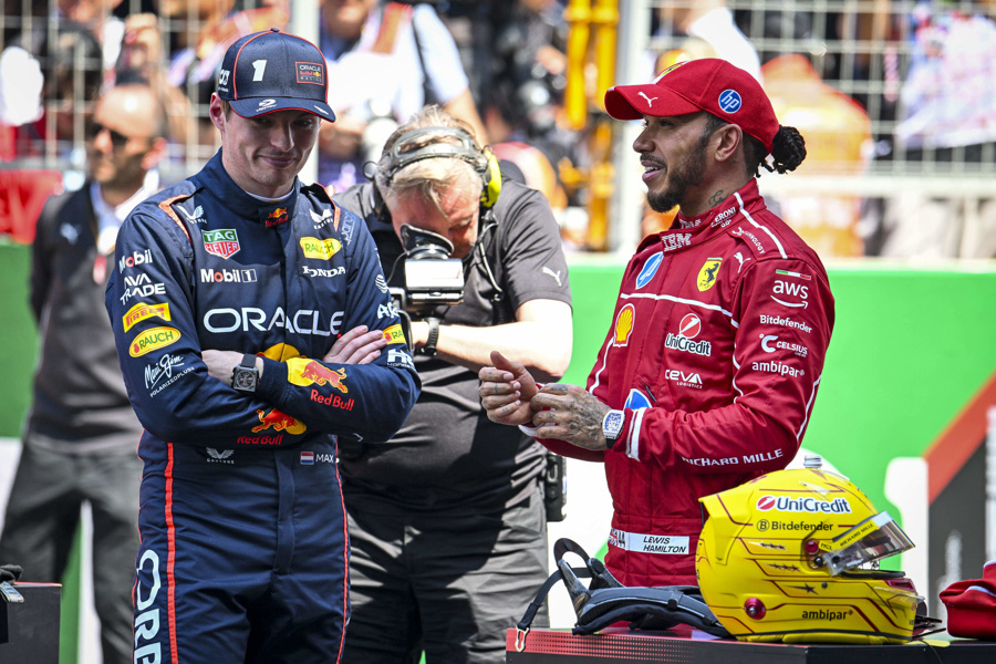 索伯车队碾压迈凯伦,汉密尔顿高光表现 索伯车队碾压迈凯伦,汉密尔顿高光表现