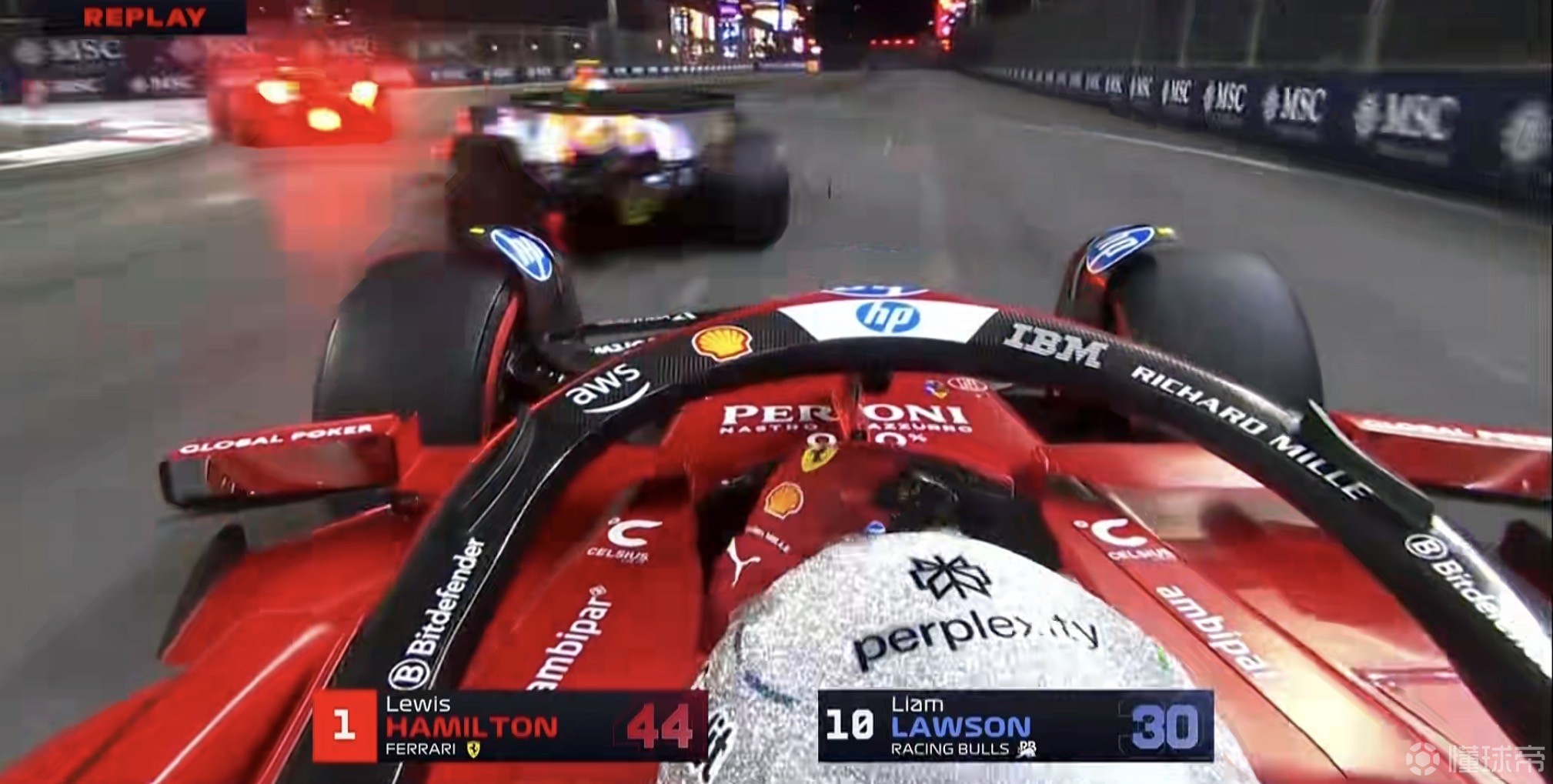 迈凯伦绝杀红牛车队，拉塞尔统治全场