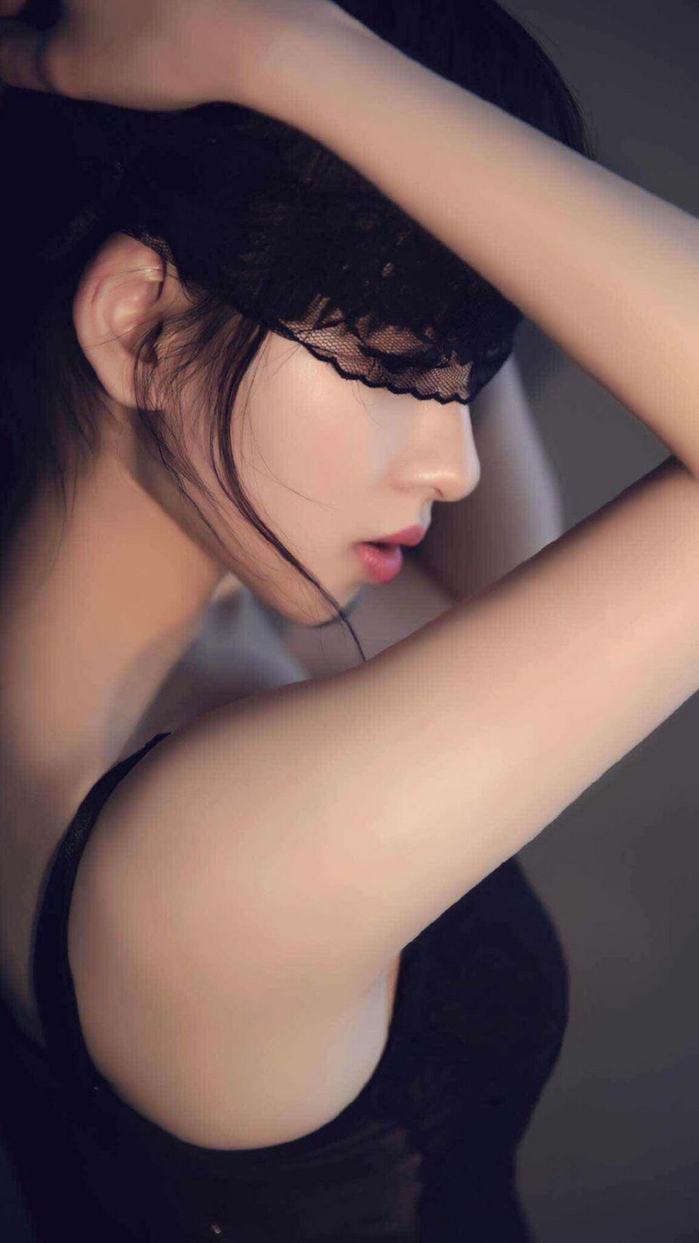 设定调整,文章将设定为 乌克兰国家队对阵英格兰国家队 的焦点战,贝林厄姆(英格兰中场核心)在此役刷新重要纪录