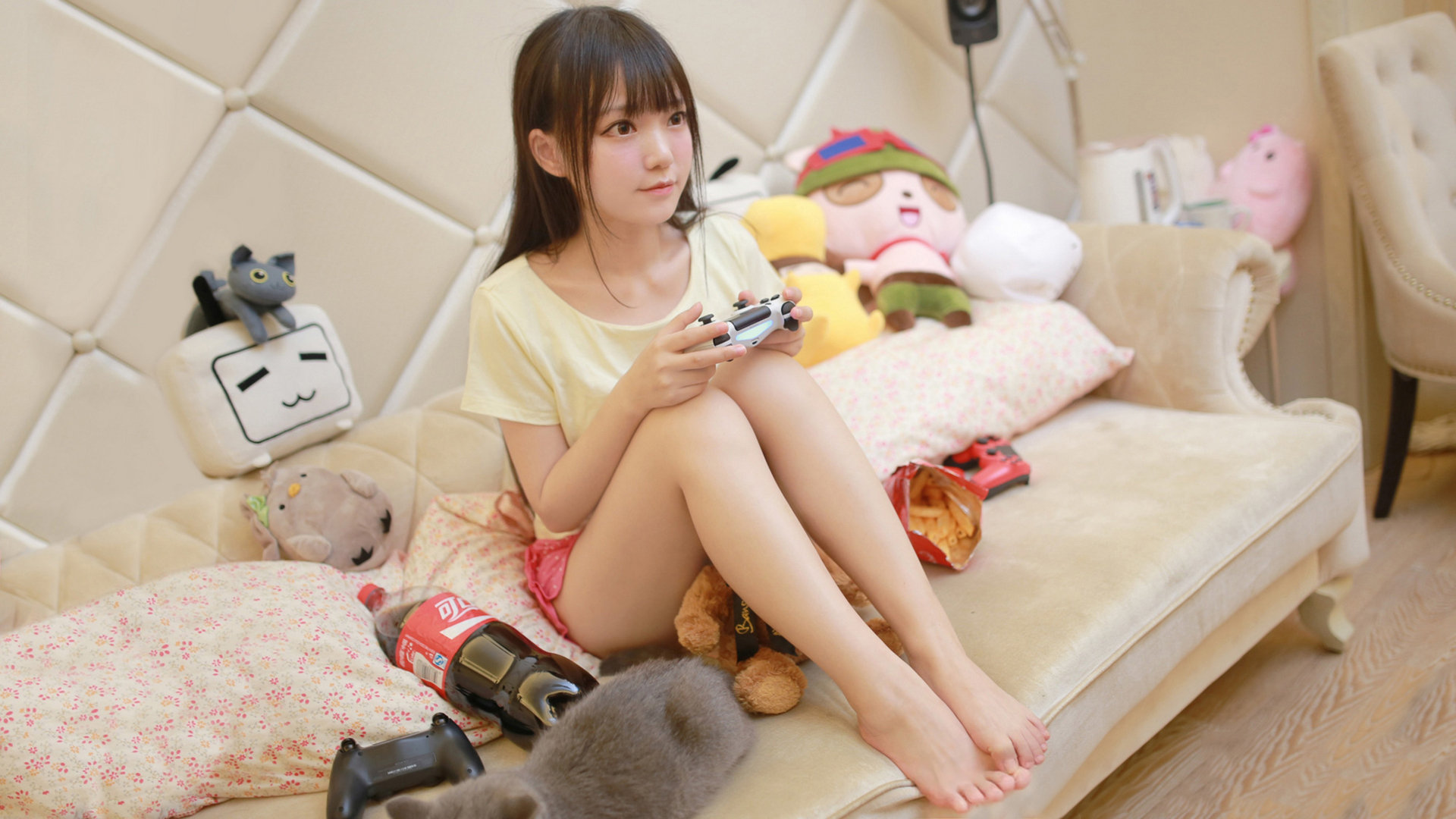 绿茵启示录，从德里赫特爆发到芬兰战术压制，看现代足球的双重奏